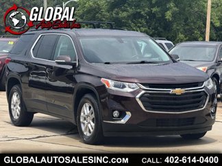 Used 2021 Chevrolet Traverse LT image 1