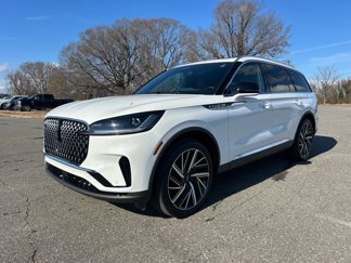 New 2025 Lincoln Aviator Reserve w/ Equipment Group 201A image 1