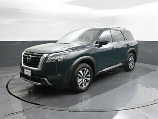 New 2025 Nissan Pathfinder SL w/ Cargo Package image 1