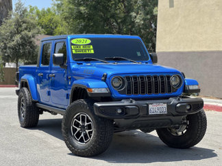 Used 2021 Jeep Gladiator Sport image 1