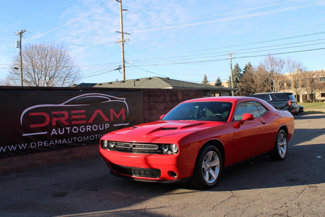 Used 2023 Dodge Challenger SXT image 1