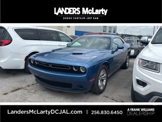 Used 2023 Dodge Challenger SXT image 1