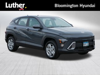 Certified 2025 Hyundai Kona SE image 1