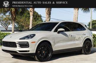 Used 2023 Porsche Cayenne S image 1