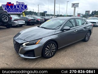 Used 2023 Nissan Altima 2.5 SV image 1