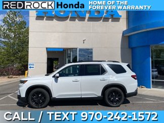 New 2025 Honda Pilot Touring image 1