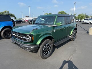 New 2025 Ford Bronco Outer Banks image 1