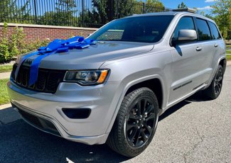 Used 2018 Jeep Grand Cherokee Altitude image 1