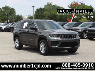 Certified 2024 Jeep Grand Cherokee Laredo X image 1