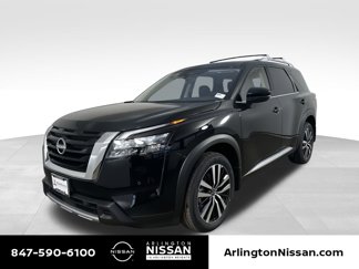 New 2025 Nissan Pathfinder Platinum image 1