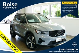 Used 2024 Volvo XC40 B5 Plus image 1