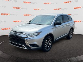 Used 2020 Mitsubishi Outlander ES image 1