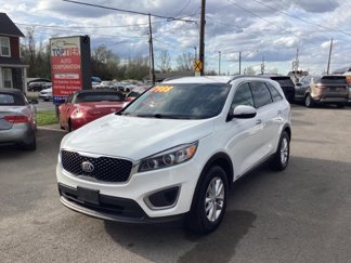 Used 2016 Kia Sorento LX image 1
