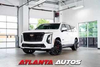 Used 2025 Cadillac Escalade ESV V image 1