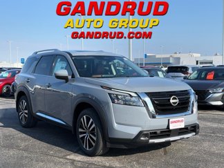 New 2025 Nissan Pathfinder Platinum image 1