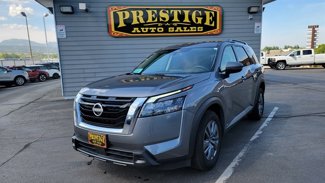 Used 2024 Nissan Pathfinder SV image 1