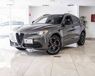Used 2023 Alfa Romeo Stelvio Veloce image 1