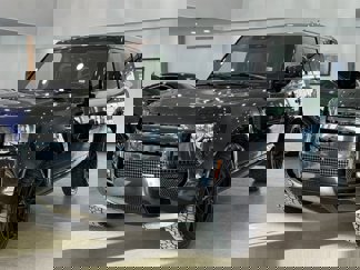 Used 2022 Land Rover Defender 110 X-Dynamic SE image 1