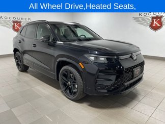 New 2025 Volkswagen Tiguan SE R-Line image 1