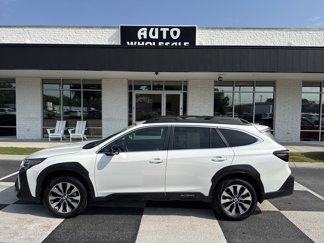Used 2025 Subaru Outback Limited XT image 1