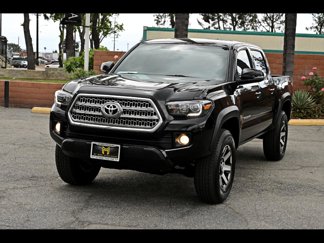 Used 2017 Toyota Tacoma TRD Off-Road w/ Tow Package image 1