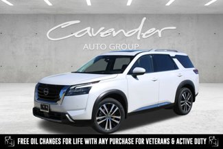 New 2025 Nissan Pathfinder Platinum image 1