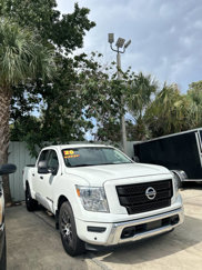 Used 2020 Nissan Titan SV w/ SV Convenience Package image 1
