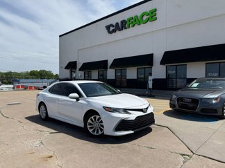Used 2021 Toyota Camry LE image 1