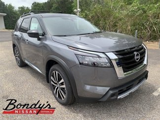 New 2025 Nissan Pathfinder Platinum image 1