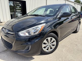 Used 2017 Hyundai Accent SE image 1