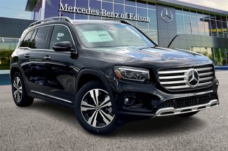 New 2025 Mercedes-Benz GLB 250 4MATIC image 1