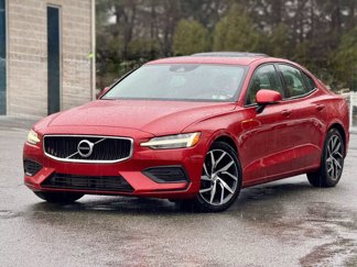 Used 2020 Volvo S60 T5 Momentum image 1