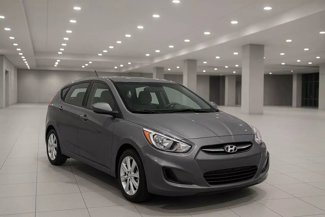 Used 2013 Hyundai Accent SE image 1