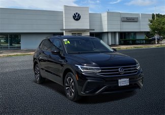 Used 2024 Volkswagen Tiguan S image 1