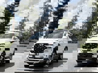 Used 2023 Hyundai Santa Fe SEL image 1