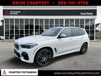 Used 2019 BMW X5 xDrive50i w/ M Sport Package image 1
