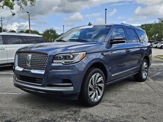 Used 2023 Lincoln Navigator Reserve image 1