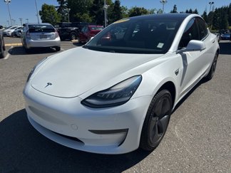 Used 2020 Tesla Model 3 Standard Range image 1