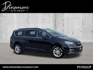 Used 2022 Chrysler Pacifica Touring image 1