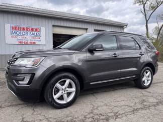 Used 2017 Ford Explorer XLT image 1