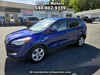 Used 2016 Ford Escape SE image 1
