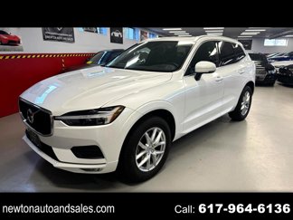 Used 2021 Volvo XC60 T5 Momentum w/ Premium Package image 1