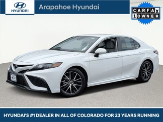 Used 2023 Toyota Camry SE image 1