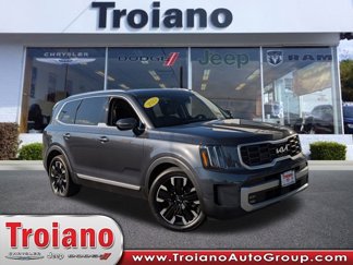 Used 2023 Kia Telluride AWD image 1