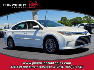 Used 2017 Toyota Avalon Limited image 1