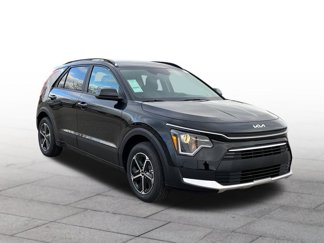 Used 2024 Kia Niro LX image 1