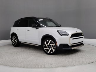 New 2025 MINI Cooper Countryman S E image 1