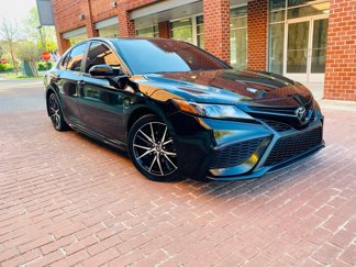 Used 2023 Toyota Camry SE image 1
