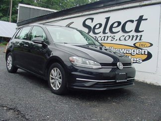 Used 2019 Volkswagen Golf S image 1