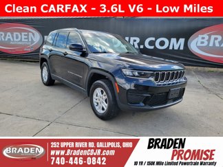 Used 2022 Jeep Grand Cherokee Laredo image 1